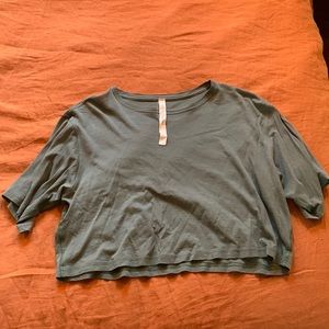 Lululemon Cropped Tee